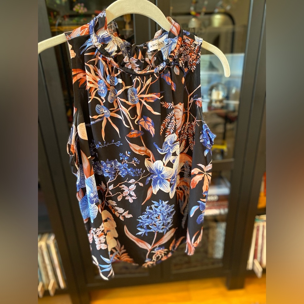Amour Vert Silk Top. Size Medium